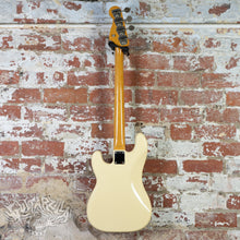 Load image into Gallery viewer, Fender Precision Bass '62 Reissue PB62 1992 Vintage White MIJ FujiGen