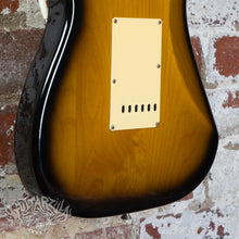 Load image into Gallery viewer, Fender Stratocaster '57 Reissue ST57-58US 2000 2 Tone Sunburst CIJ Japan