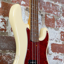 Load image into Gallery viewer, Fender Precision Bass '62 Reissue PB62 1992 Vintage White MIJ FujiGen