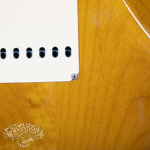 Load image into Gallery viewer, Fender Stratocaster '57 Reissue ST57-58US 2000 2 Tone Sunburst CIJ Japan