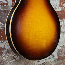 Load image into Gallery viewer, Gibson ES-330 Memphis 2018 Tobacco Sunburst