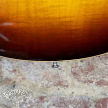 Load image into Gallery viewer, Gibson ES-330 Memphis 2018 Tobacco Sunburst