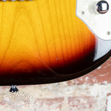 Load image into Gallery viewer, Fender J-Craft Strat ST-75SH 2006 Sunburst CIJ Japan