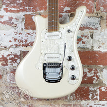Load image into Gallery viewer, Yamaha SGV-800 Flying Samurai 2000's Pearl Snow White