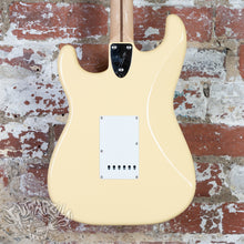 Load image into Gallery viewer, Fender Stratocaster Traditional II 70's Stratocaster FSR Kurosawa 2023 Vintage White MIJ Japan