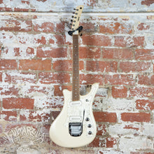 Load image into Gallery viewer, Yamaha SGV-800 Flying Samurai 2000's Pearl Snow White