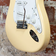 Load image into Gallery viewer, Fender Stratocaster Traditional II 70's Stratocaster FSR Kurosawa 2023 Vintage White MIJ Japan