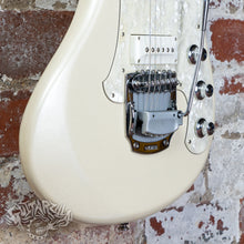 Load image into Gallery viewer, Yamaha SGV-800 Flying Samurai 2000's Pearl Snow White
