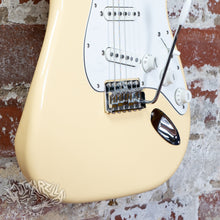 Load image into Gallery viewer, Fender Stratocaster Traditional II 70's Stratocaster FSR Kurosawa 2023 Vintage White MIJ Japan