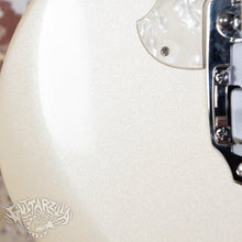 Load image into Gallery viewer, Yamaha SGV-800 Flying Samurai 2000's Pearl Snow White
