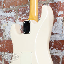 Load image into Gallery viewer, Fender Stratocaster '62 Reissue ST62-US 2004 Vintage White CIJ Japan Tokai Built