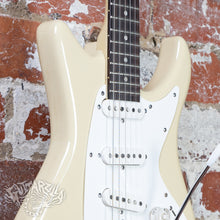 Load image into Gallery viewer, Yamaha SS-300 Samurai 1980's Vintage White MIJ Japan