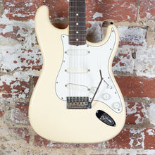 Load image into Gallery viewer, Fender Stratocaster '62 Reissue ST62-770LS 1989 Olympic White Lace Sensor Active MIJ Japan FujiGen