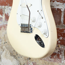 Load image into Gallery viewer, Fender Stratocaster '62 Reissue ST62-770LS 1989 Olympic White Lace Sensor Active MIJ Japan FujiGen