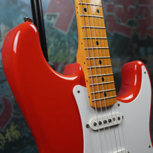 Load image into Gallery viewer, Fender Stratocaster '57 Reissue ST57-US 2006 Fiesta Red CIJ Japan