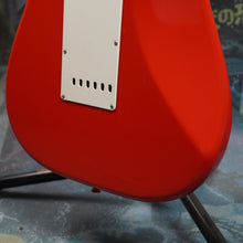 Load image into Gallery viewer, Fender Stratocaster '57 Reissue ST57-US 2006 Fiesta Red CIJ Japan