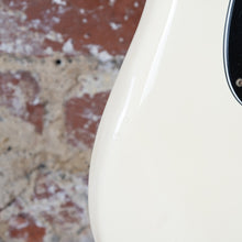 Load image into Gallery viewer, Fender Precision Bass '70 Reissue PB70 2000 Olympic White CIJ Japan