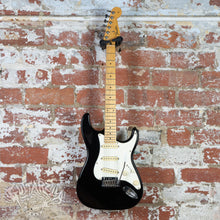Load image into Gallery viewer, Fender Short Scale Stratocaster STS-58 1993 Black MIJ Japan FujiGen