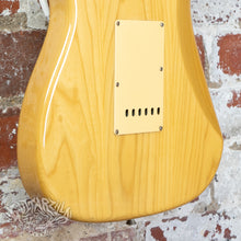 Load image into Gallery viewer, Fender Stratocaster '72 Reissue ST72-75 1992 Natural MIJ Japan