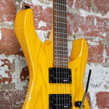 Load image into Gallery viewer, Charvel Super Dinky SDK-085-HH 1990's Trans Amber
