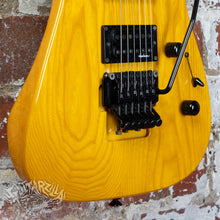 Load image into Gallery viewer, Charvel Super Dinky SDK-085-HH 1990's Trans Amber