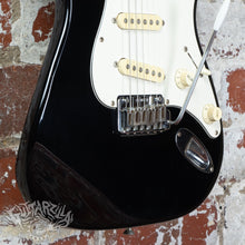 Load image into Gallery viewer, Fender Short Scale Stratocaster STS-58 1993 Black MIJ Japan FujiGen