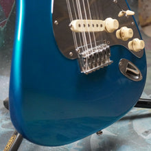 Load image into Gallery viewer, Fender Stratocaster XII 1987 Lake Placid Blue CIJ Japan Rare Colour