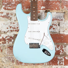 Load image into Gallery viewer, Fender Stratocaster '62 Reissue ST62-US 2010 Sonic Blue MIJ Japan