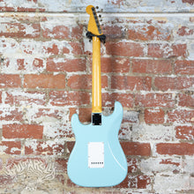 Load image into Gallery viewer, Fender Stratocaster '62 Reissue ST62-US 2010 Sonic Blue MIJ Japan