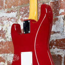 Load image into Gallery viewer, Fender Stratocaster '62 Reissue ST62-US 2006 Torino Red CIJ Japan Tokai Built