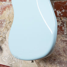 Load image into Gallery viewer, Fender Gold Foil Jazz Bass 2022 Sonic Blue