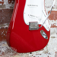 Load image into Gallery viewer, Fender Stratocaster '62 Reissue ST62-US 2006 Torino Red CIJ Japan Tokai Built