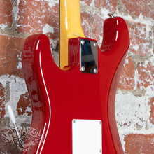Load image into Gallery viewer, Fender Stratocaster '62 Reissue ST62-US 2006 Torino Red CIJ Japan Tokai Built