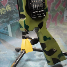 Load image into Gallery viewer, Hondo M-16 Machine Gun Guitar 1980's Camo