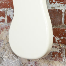 Load image into Gallery viewer, Fender Mustang '69 Reissue MG69 2014 Vintage White MIJ Japan