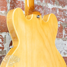 Load image into Gallery viewer, Epiphone Casino 2004 Natural Peerless MIK Korea