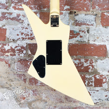 Load image into Gallery viewer, Aria Pro II ZZ Deluxe-V 1983 White With Thunderbolt MIJ Matsumoku Japan