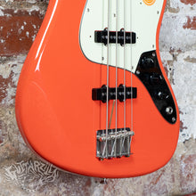 Load image into Gallery viewer, Fender Jazz Bass '62 Reissue JB62-75US 2000 Fiesta Red CIJ Japan