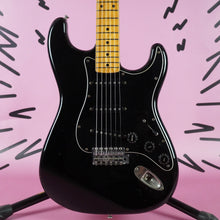 Load image into Gallery viewer, Fender Stratocaster '72 Reissue ST72-55 JV 1984/5 Black MIJ Japan