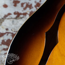 Load image into Gallery viewer, Epiphone Casino 2006 Vintage Sunburst Peerless MIK Korea