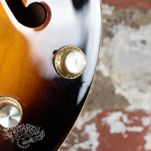 Load image into Gallery viewer, Epiphone Casino 2006 Vintage Sunburst Peerless MIK Korea