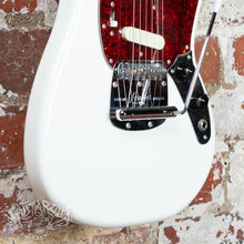 Load image into Gallery viewer, Fender Traditional II 60's Mustang 2023 Olympic White MIJ Japan
