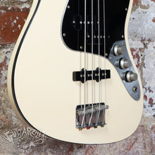 Load image into Gallery viewer, Fender Aerodyne Jazz Bass AJB 2006 Vintage White CIJ Japan