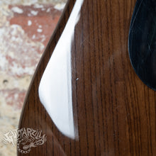 Load image into Gallery viewer, Fender Jazz Bass '62 Reissue JB62-81WAL 2006 Walnut CIJ Japan