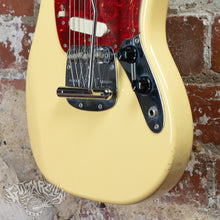Load image into Gallery viewer, Fender Mustang '69 Reissue MG69 2002 Yellow White CIJ Japan