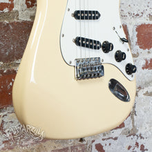 Load image into Gallery viewer, Squier Japan '72 Reissue Stratocaster CST-30 E Serial MIJ 1986 Olympic White