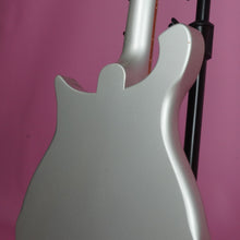 Load image into Gallery viewer, Rickenbacker 610/6 1987 Metallic Silver