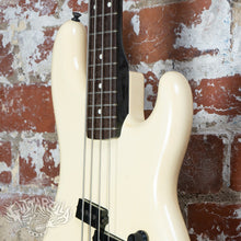 Load image into Gallery viewer, Fender Jazz Bass Special 32" Scale PJ-535 Boxer Series 1985 Snow White Japan FujiGen