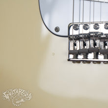 Load image into Gallery viewer, Fender Stratocaster '62 Reissue ST62-55 1986 Olympic White MIJ Japan FujiGen