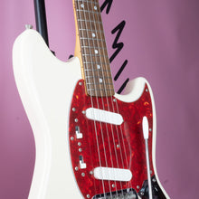 Load image into Gallery viewer, Fender Mustang '66 Reissue MG-66 Olympic White 2004 MIJ Japan